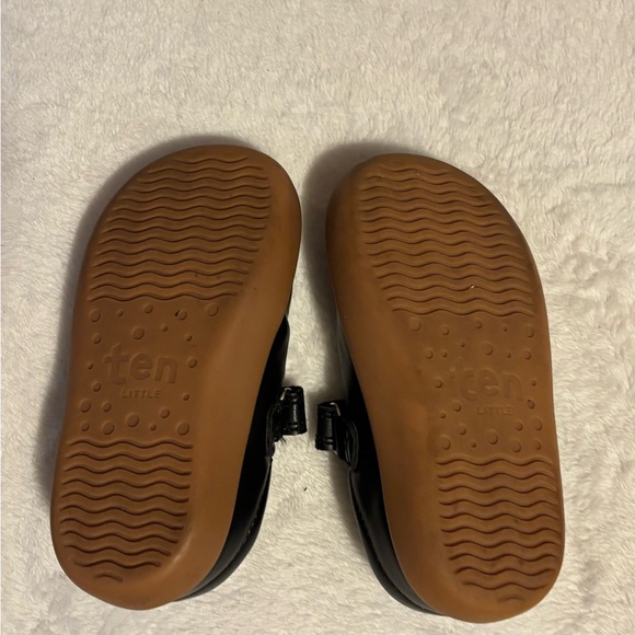 Luen Little Kids Black Dress Shoes - Picture 5 of 5